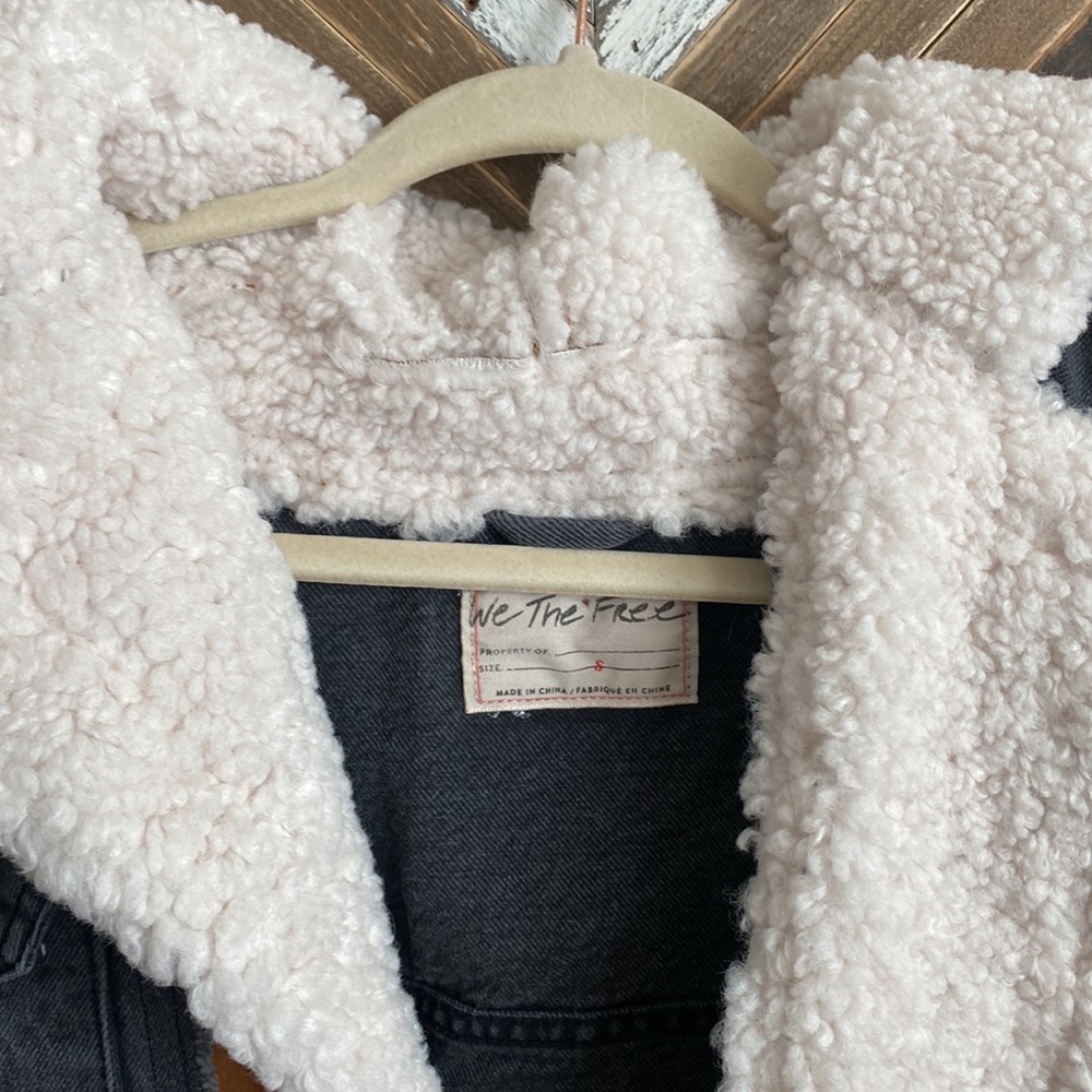 Free people washed black tan and Teddy coat jean jacket - Picture 2 of 9